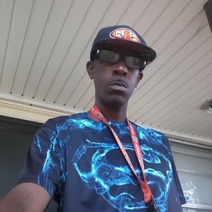 Meet your Posher, Derrick